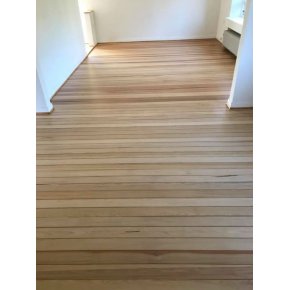 Oregon Pine - Frdigbehandlet med 3x mat lak