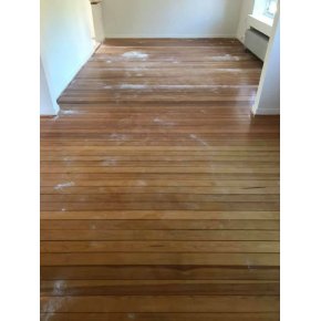 Oregon Pine - Slibning og behandling med 3x mat lak