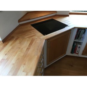 Her ses det frdige resultat. Afslebet og olieret 1x med klar bordplade olie.