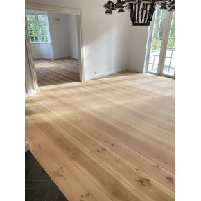 Douglasplankerne efter behandlingen med 2x hvidpigmenteret s�be