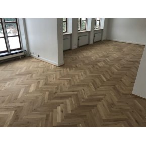 Gulvet er nu afslebet og klar til efterbehandlingen: