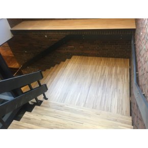 Her ses det frdige resultat efter afslibningen og 3x lak.