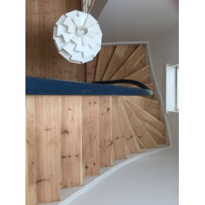 Her ses trappetrinene afslebet af 3 gange samt skrabet og udstukket, klar til efterbehandling.