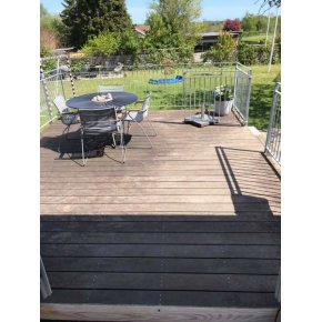 Cumaru terrasseplanker fr afslibing og efterbehandling